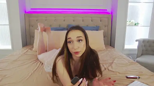 Snapshot of TaylorDavids chatting on 09/12/25, 04:29 TaylorDavids online show from 09/12/25, 04:29