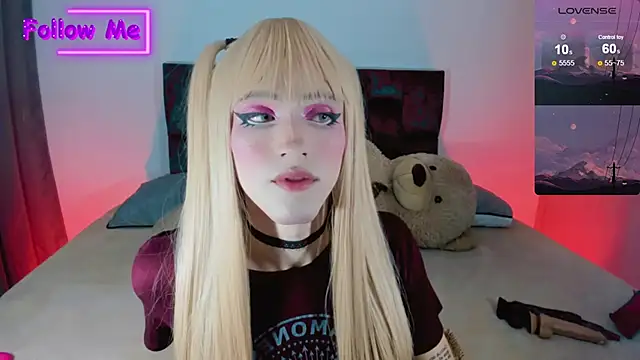 Snapshot of Kirmyy_ chatting on 12/13/24, 12:42 Kirmyy online show from 12/13/24, 12:42