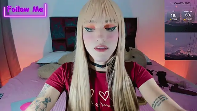 Snapshot of Kirmyy_ chatting on 12/17/24, 05:07 Kirmyy online show from 12/17/24, 05:07