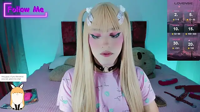 Snapshot of Kirmyy_ chatting on 12/19/24, 12:02 Kirmyy online show from 12/19/24, 12:02