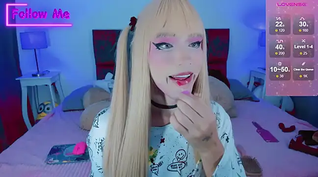 Snapshot of Kirmyy_ chatting on 01/19/25, 10:17 Kirmyy online show from 01/19/25, 10:17