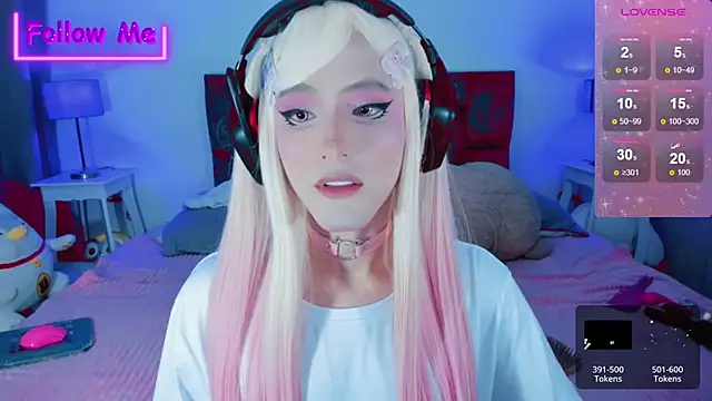 Snapshot of Kirmyy_ chatting on 01/24/25, 12:42 Kirmyy online show from 01/24/25, 12:42