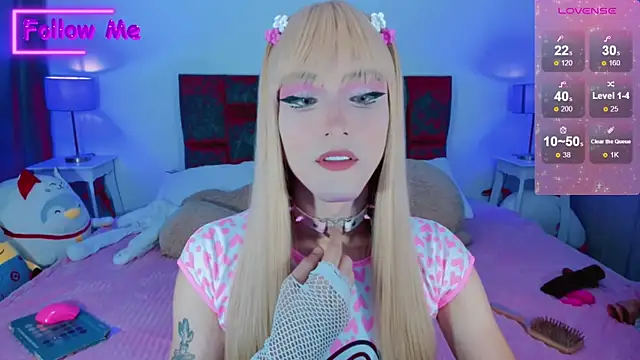 Snapshot of Kirmyy_ chatting on 01/28/25, 11:17 Kirmyy online show from 01/28/25, 11:17