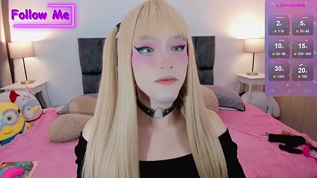 Snapshot of Kirmyy_ chatting on 02/11/25, 09:25 Kirmyy online show from 02/11/25, 09:25