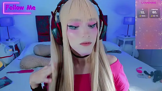 Snapshot of Kirmyy_ chatting on 02/23/25, 08:55 Kirmyy online show from 02/23/25, 08:55