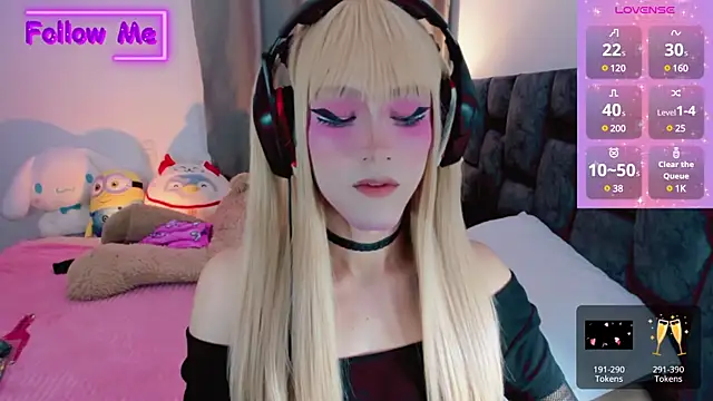 Snapshot of Kirmyy_ chatting on 03/16/25, 09:26 Kirmyy online show from 03/16/25, 09:26