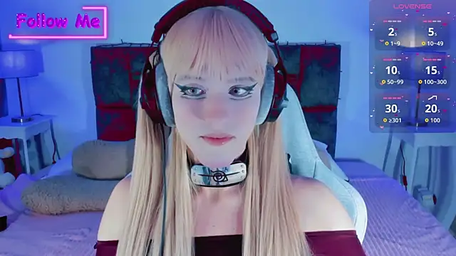 Snapshot of Kirmyy_ chatting on 09/19/25, 10:21 Kirmyy online show from 09/19/25, 10:21