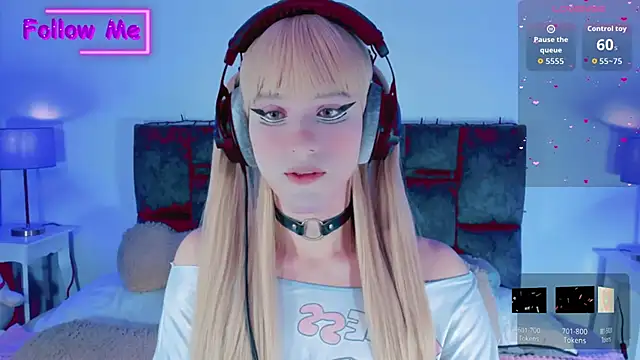 Snapshot of Kirmyy_ chatting on 09/22/25, 09:39 Kirmyy online show from 09/22/25, 09:39