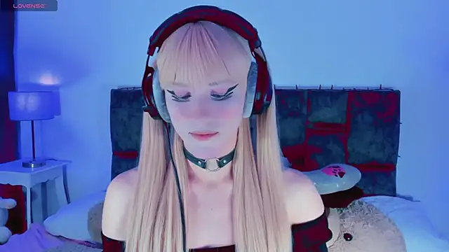 Snapshot of Kirmyy_ chatting on 09/24/25, 09:07 Kirmyy online show from 09/24/25, 09:07