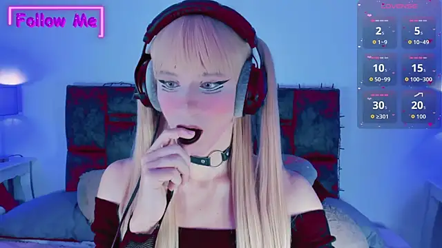 Snapshot of Kirmyy_ chatting on 10/26/25, 08:48 Kirmyy online show from 10/26/25, 08:48