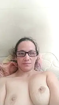 nicolle milf1978 online show from 11/05/25, 01:33