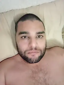 Snapshot of Lalokhalifo chatting on 01/02/25, 03:05 Lalokhalifo online show from 01/02/25, 03:05