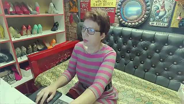 Lily4yourfun online show from 04/30/26, 06:42