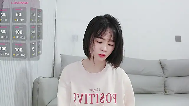 Snapshot of Koi-m- chatting on 03/01/25, 01:22 Koi-m- online show from 03/01/25, 01:22