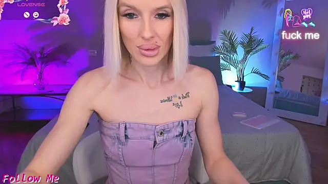 Snapshot of Lana_kitty__ chatting on 04/05/26, 10:29 Lana kitty online show from 04/05/26, 10:29