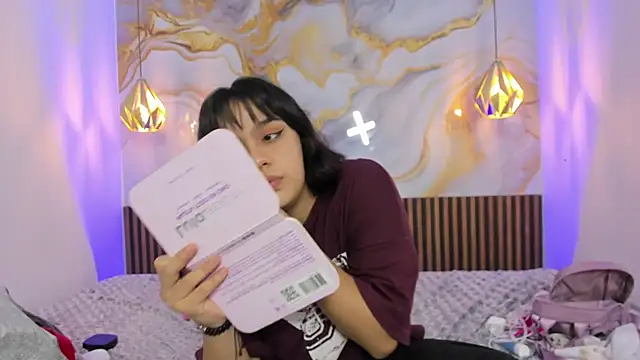 MelissaGilll online show from 10/07/25, 08:17