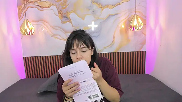 MelissaGilll online show from 10/15/25, 07:25