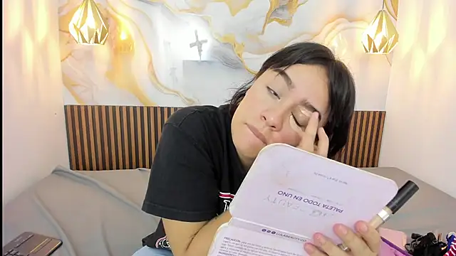 MelissaGilll online show from 10/27/25, 06:56