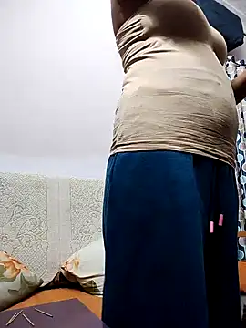 Snapshot of shalini_fire chatting on 01/12/25, 06:27 shalini fire online show from 01/12/25, 06:27