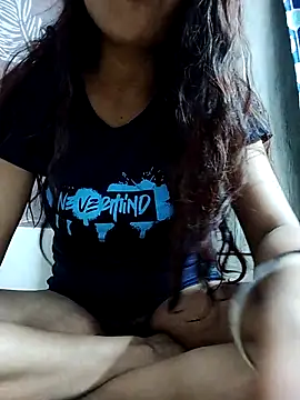 Snapshot of shalini_fire chatting on 10/05/25, 10:24 shalini fire online show from 10/05/25, 10:24