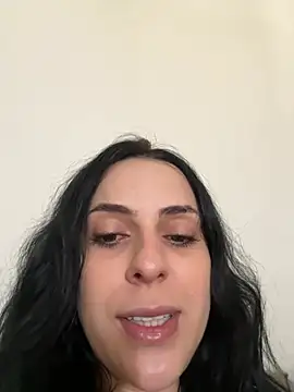 Morguisssz online show from 05/02/26, 03:28