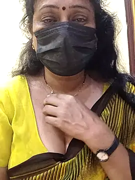 Snapshot of rekha_naier chatting on 03/14/25, 04:40 rekha naier online show from 03/14/25, 04:40