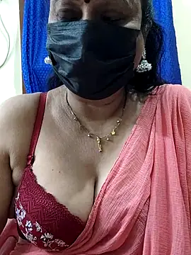 Snapshot of rekha_naier chatting on 01/05/26, 10:35 rekha naier online show from 01/05/26, 10:35