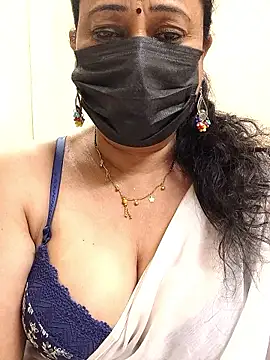 Snapshot of rekha_naier chatting on 01/09/26, 02:03 rekha naier online show from 01/09/26, 02:03