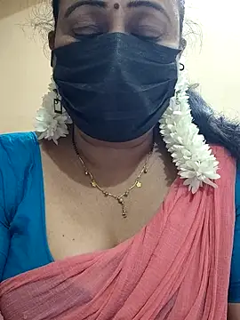 Snapshot of rekha_naier chatting on 03/01/26, 04:14 rekha naier online show from 03/01/26, 04:14