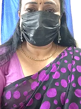 Snapshot of rekha_naier chatting on 03/23/26, 06:56 rekha naier online show from 03/23/26, 06:56