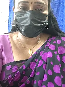 Snapshot of rekha_naier chatting on 04/01/26, 04:04 rekha naier online show from 04/01/26, 04:04