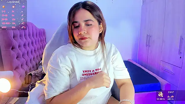 jisoo   online show from 01/07/25, 11:45