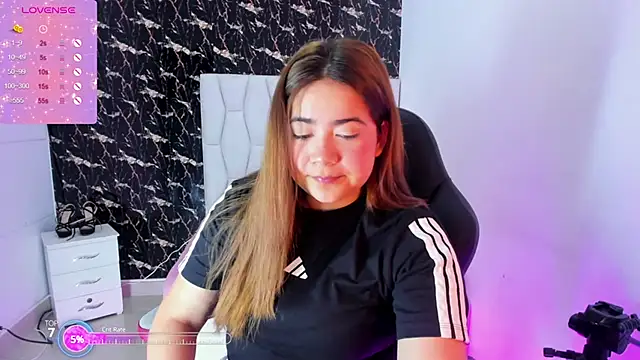 jisoo   online show from 03/14/25, 10:16