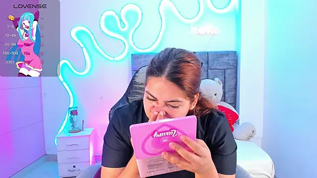 jisoo   online show from 11/05/25, 01:00