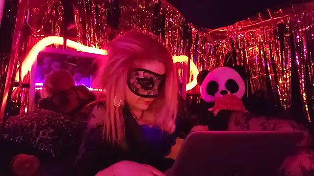 anonymouszN online show from 01/07/25, 08:42