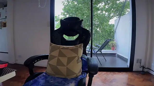 Den BlueXx online show from 11/30/25, 06:56