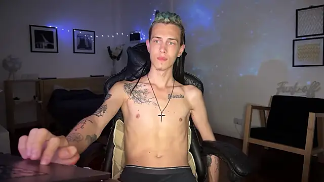 Den BlueXx online show from 12/23/25, 12:52