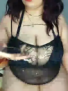 Snapshot of Farawla_elgmda chatting on 01/28/25, 12:32 Farawla elgmda online show from 01/28/25, 12:32