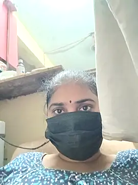 ammullu456 online show from 04/25/26, 04:48