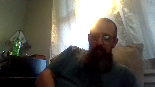 Snapshot of Huskers2020 chatting on 12/06/24, 10:41 Huskers2020 online show from 12/06/24, 10:41