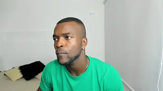 Dylan Taylor online show from 02/06/25, 03:48