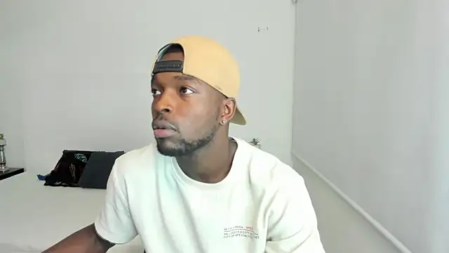 Dylan Taylor online show from 02/12/25, 04:44