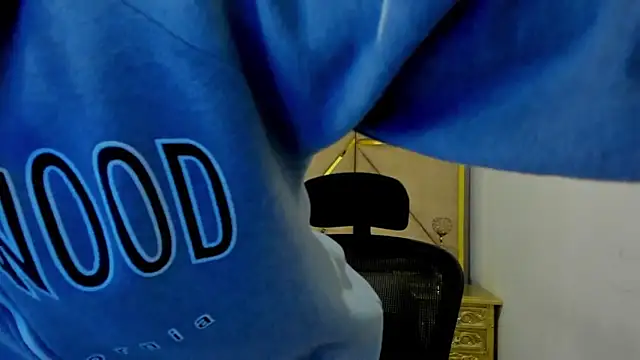 Dylan Taylor online show from 10/20/25, 04:02