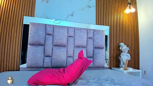 Snapshot of _Brihan chatting on 12/22/24, 01:34 Brihan online show from 12/22/24, 01:34