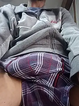 Snapshot of dariodario chatting on 10/31/25, 07:42 dariodario online show from 10/31/25, 07:42