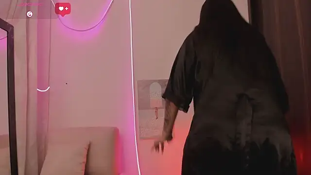 Snapshot of Maryann_jones chatting on 01/22/25, 02:03 Maryann jones online show from 01/22/25, 02:03