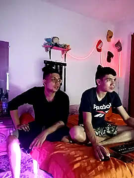 Snapshot of Nymphobuddies chatting on 01/10/25, 10:04 Nymphobuddies online show from 01/10/25, 10:04