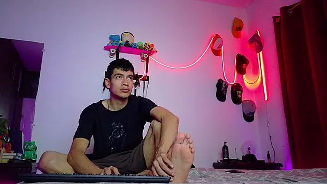 Snapshot of Nymphobuddies chatting on 01/23/25, 08:35 Nymphobuddies online show from 01/23/25, 08:35