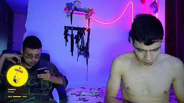 Snapshot of Nymphobuddies chatting on 03/15/25, 03:29 Nymphobuddies online show from 03/15/25, 03:29