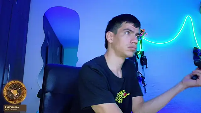 Snapshot of Nymphobuddies chatting on 03/18/25, 04:15 Nymphobuddies online show from 03/18/25, 04:15